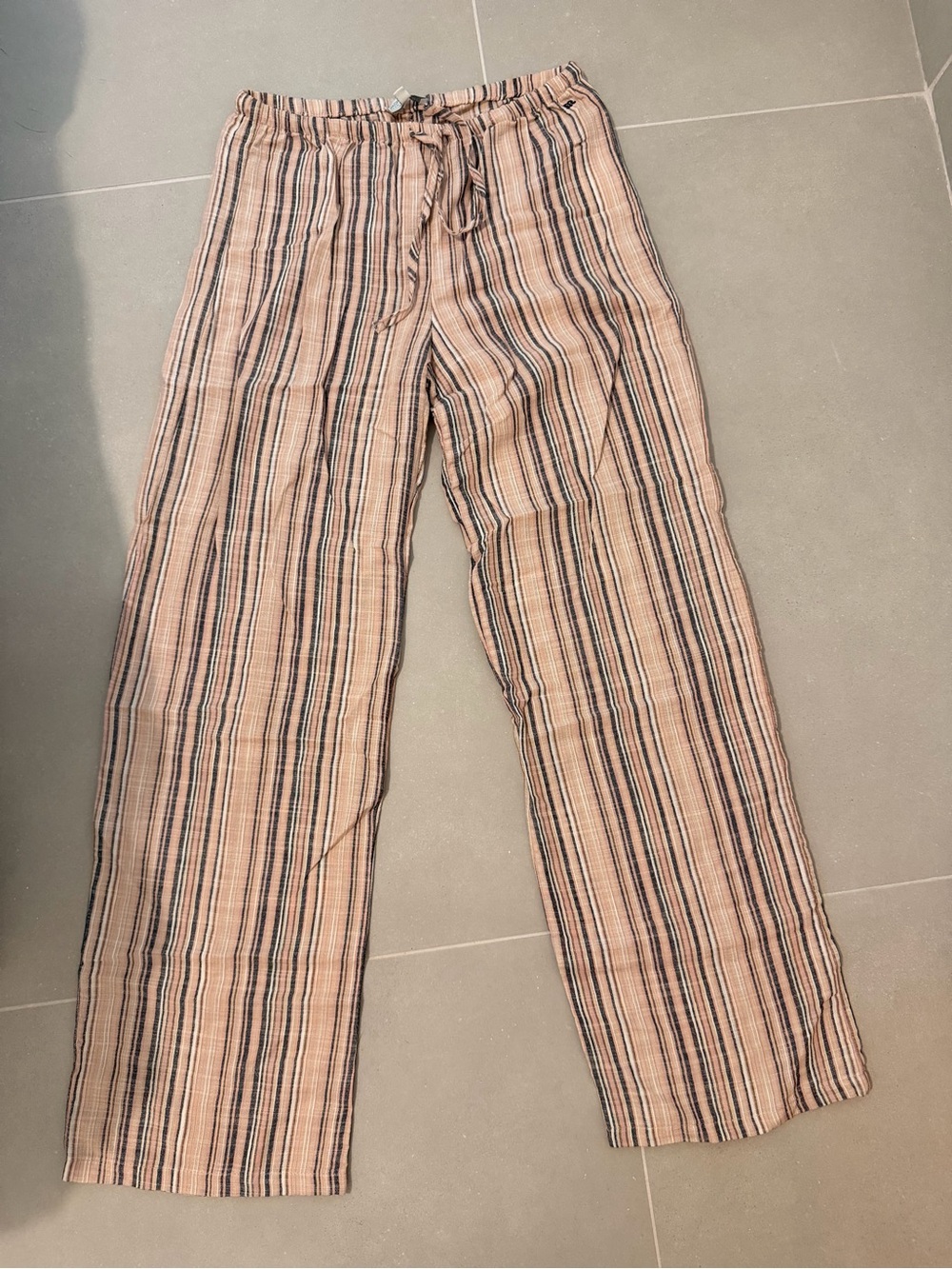 Women’s Straight Leg Striped Drawstring Pants - Beige/Black